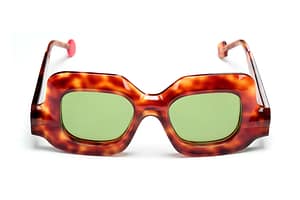 Sabine Be Be Seen Sun 857 lunettes solaires miel verres verts face Lunettes solaires Sabine Be Be Seen Sun 857 couleur miel verres verts face protection UV The House of Eyewear Paris
