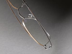 Design suisse des lunettes Götti Matériaux haut de gamme des lunettes Götti : titane léger et acétate premium pour un confort optimal