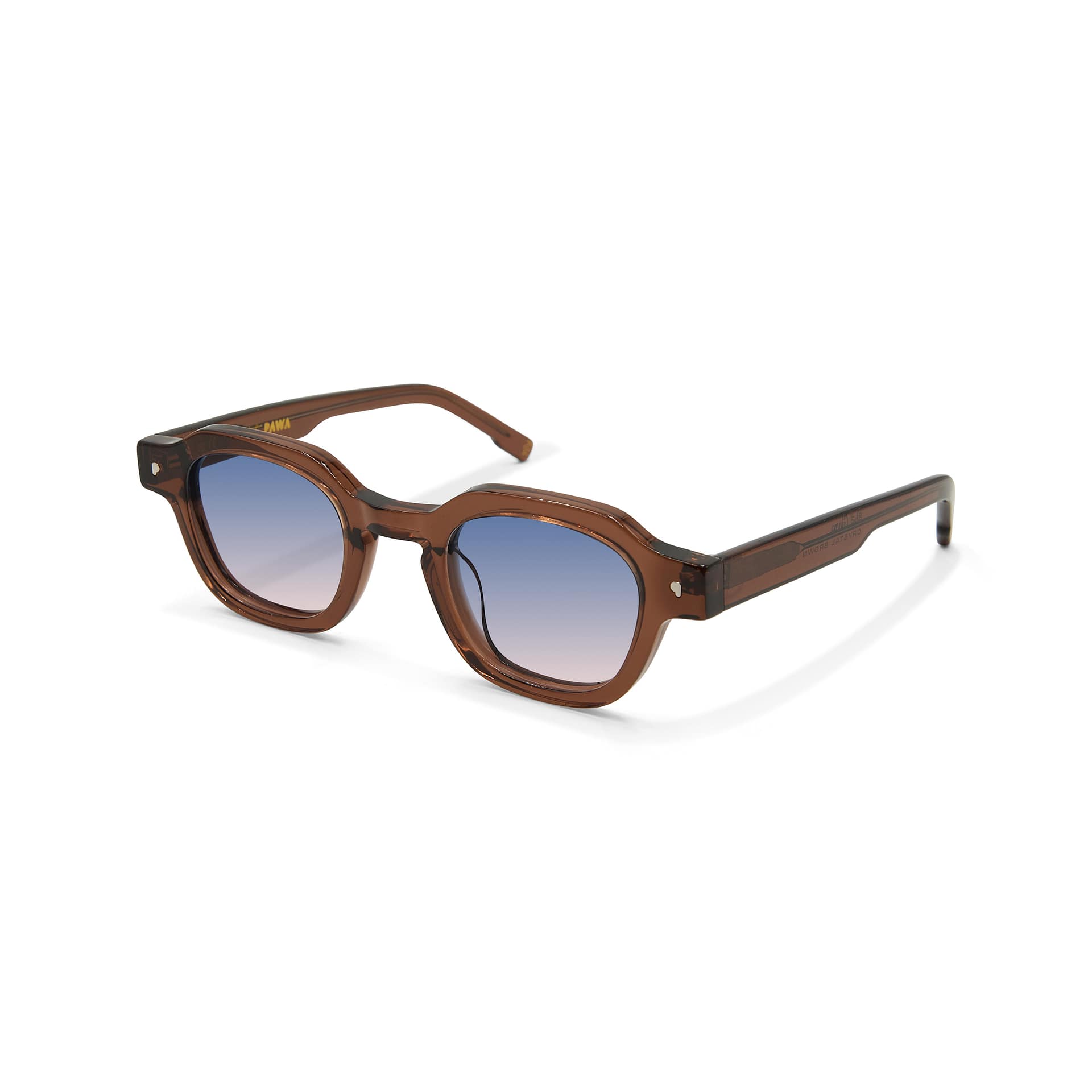 Monture solaire PAWA Ginza brun transparent aux nuances cognac et verres bleu pastel vue trois quarts The House of Eyewear Paris 1er